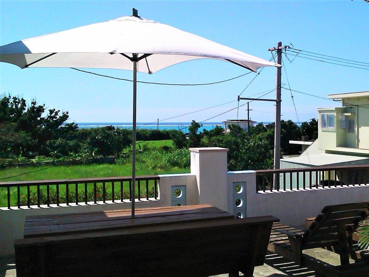 Shiraho Friends House Hotel Ishigaki  Exterior photo